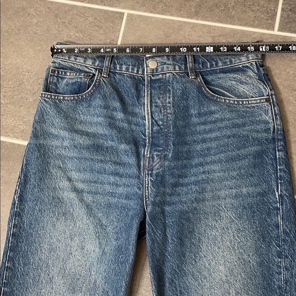 Reformation Cynthia High Relaxed Jeans size 30X31 - Picture 4 of 9